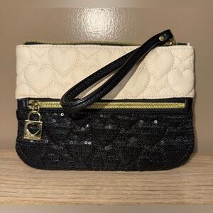 NWOT BETSEY JOHNSON Black Heart Quilted/Sequins Wristlet.